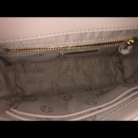 Tory Burch Fleming Small - Picture 13 of 16
